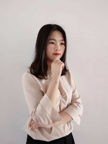 牛文丽